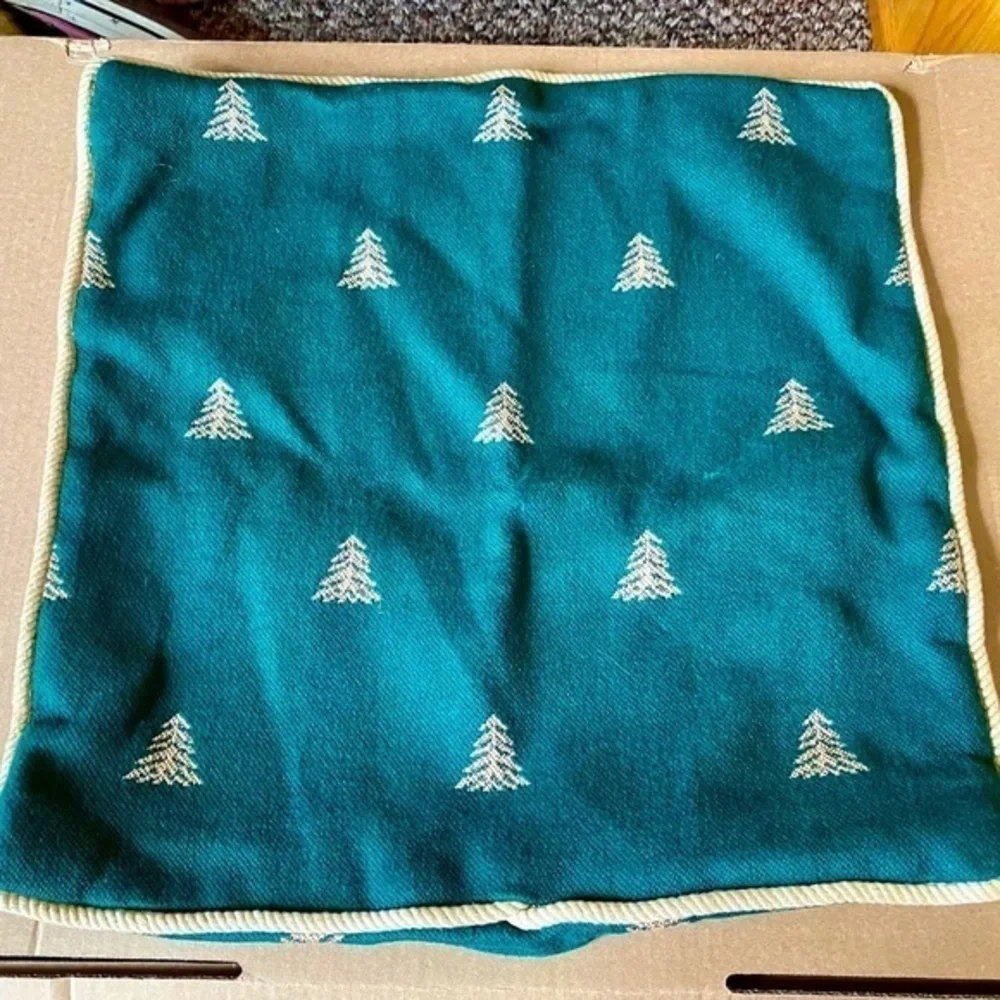 Omni Futon Furniture Heavy Cloth Green Christmas Tree Pillow Cover Zipper